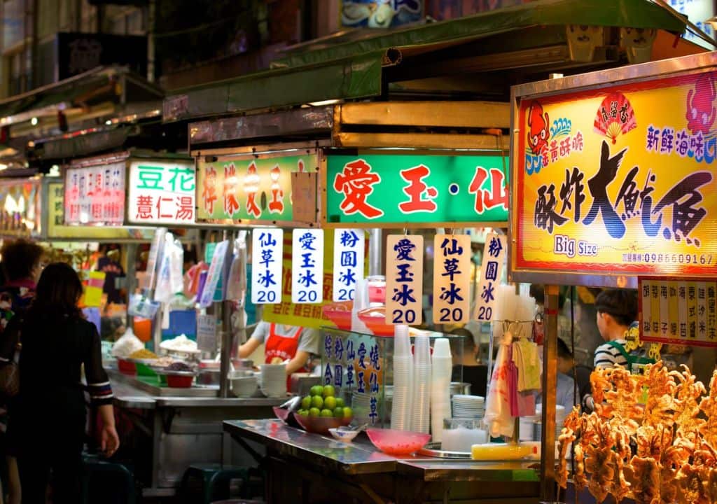 Chợ đêm Lục Hợp