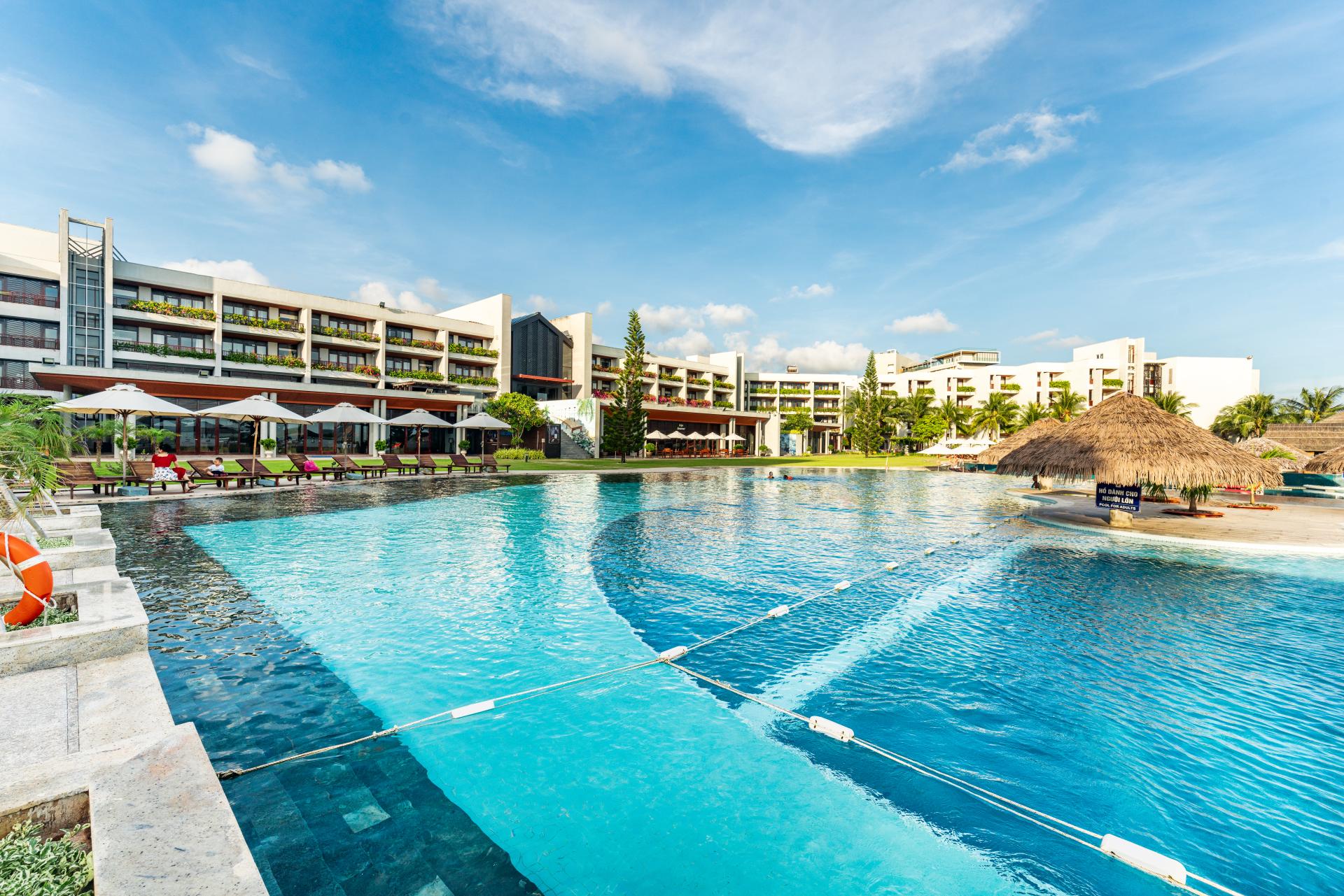 Hồ bơi khổng lồ Vietsovpetro